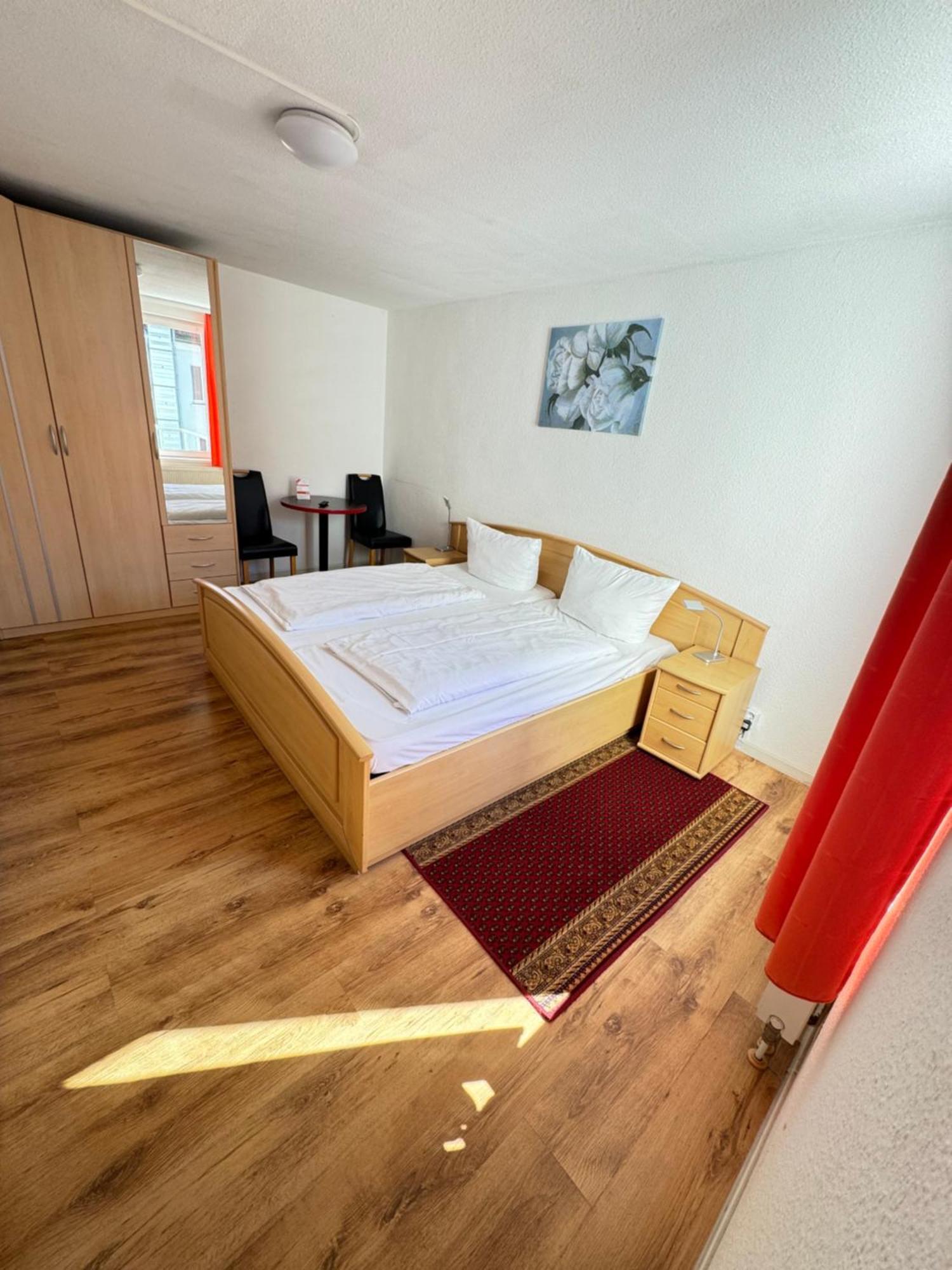 Aalreuse Hotel 2*